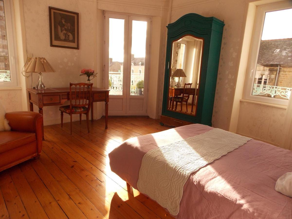 La Vie De Chateau En Toute Amitie Et Simplicite Montaudin Εξωτερικό φωτογραφία